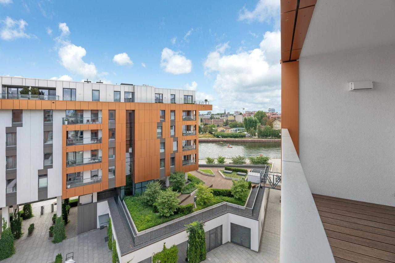 Premium Family & Business Old Town Riverside Apartment With Parking Gdansk Bagian luar foto