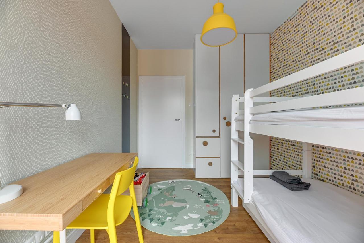 Premium Family & Business Old Town Riverside Apartment With Parking Gdansk Bagian luar foto